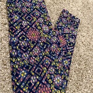 LuLaRoe geometric daisy floral trellis pattern Leggings